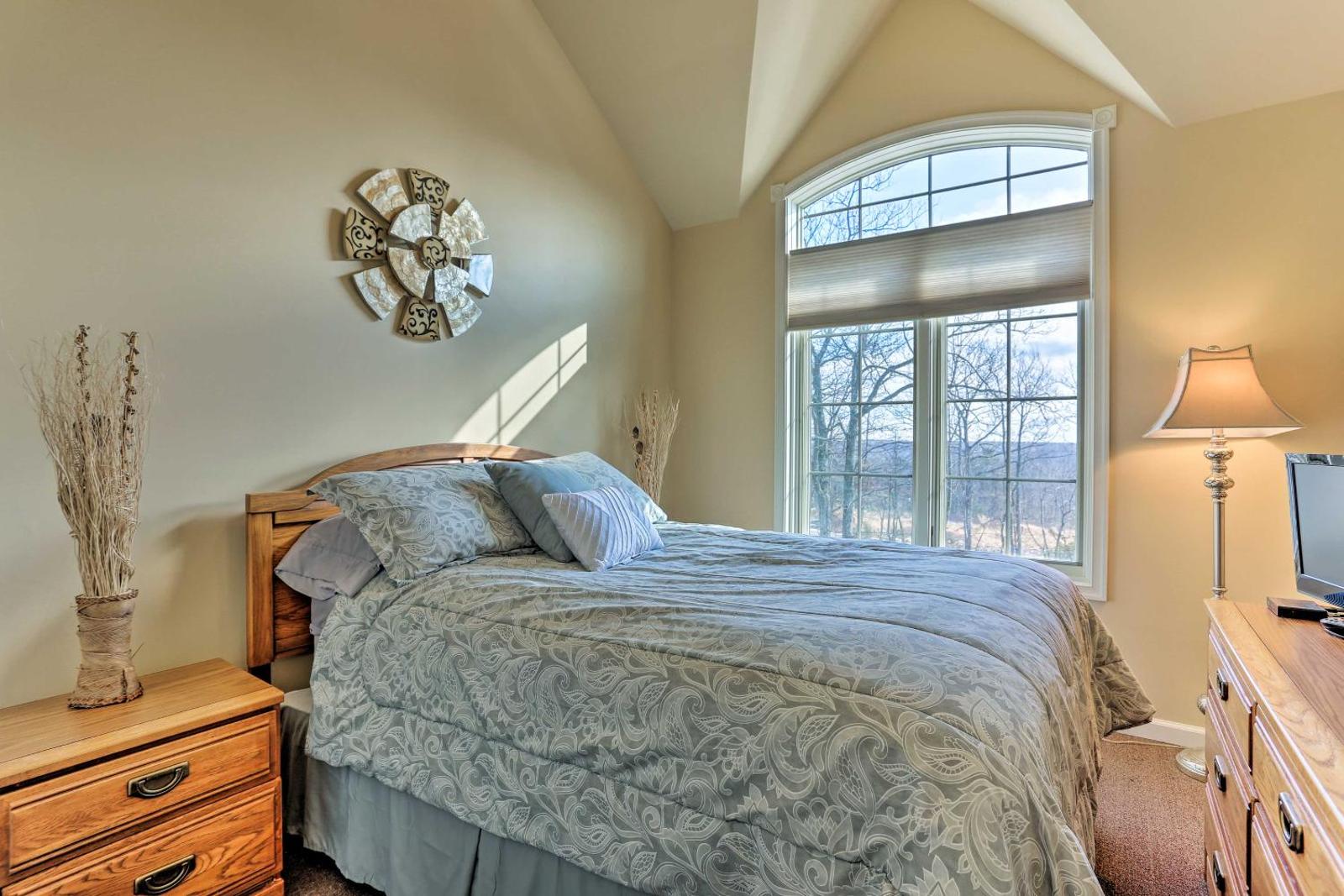 Family Townhome Less Than 1Mi to Big Boulder Lake and Mountain Main image 2